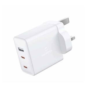 Swissten sieťový adaptér GaN 2x USB-C + 1x USB 70W pre UK zásuvku, biely 22045500