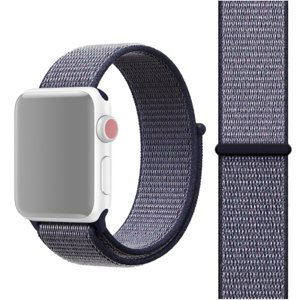 33950
NYLON Remienok Apple Watch 8 / 7 (45mm) / 6 / SE / 5 / 4 (44mm) / 3 / 2 / 1 (42mm) tmavomodrý